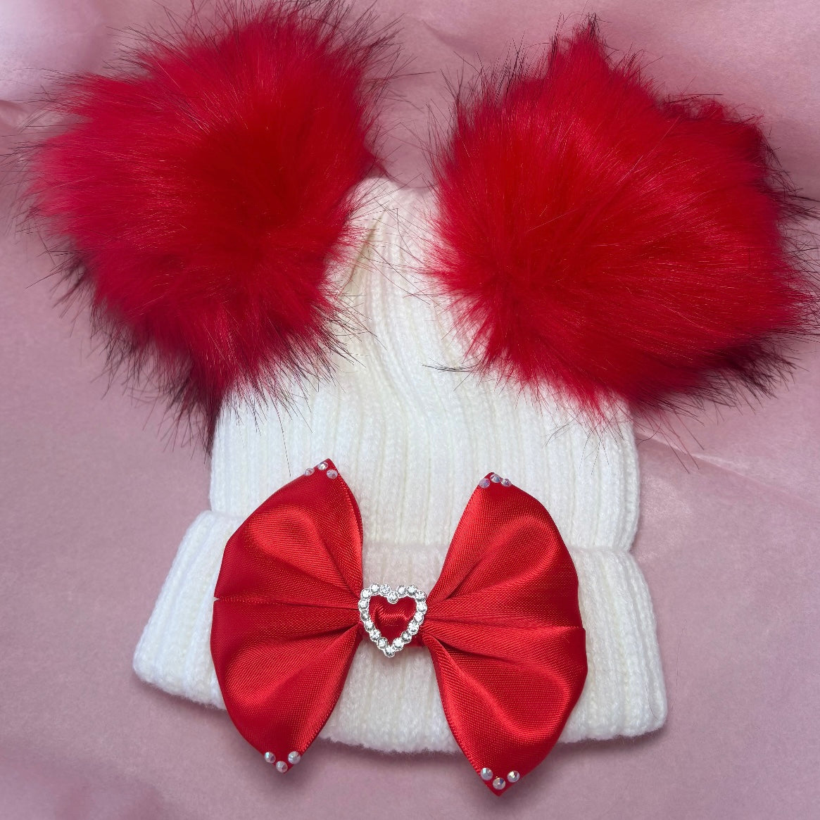 Double pom pom heart hat