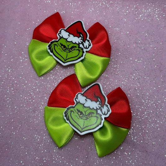 Simple Grinch Pigtails