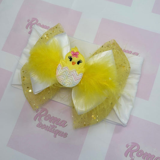 Fluffy Chick Bow